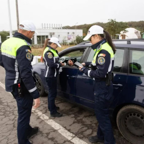 Poliția rutieră din Botoșani a primit dispozitive electronice pentru amenzi rapide