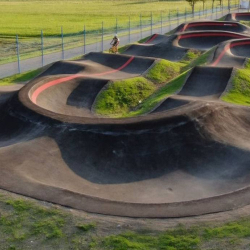 Targoviste: un nou spațiu pentru iubitorii de skating, rolling și ciclism urban