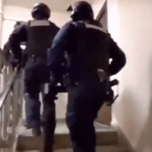 Acțiune coordonată a poliției pentru combaterea comerțului ilegal cu arme