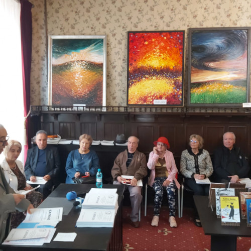 Expoziție de carte dedicată autorilor galateni, cu titluri apărute în ultimii doi ani