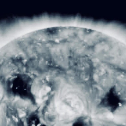 Furtună geomagnetică preconizată pe 4 octombrie, după explozii solare puternice
