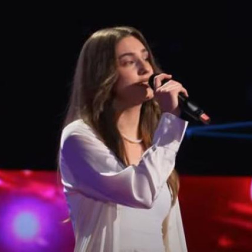 Izabela Ionescu, studenta din Cluj-Napoca, impresionare pe scena "Vocea României"