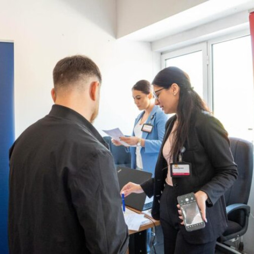 Detinuți din Penitenciarul Rahova participă la târgul de locuri de muncă