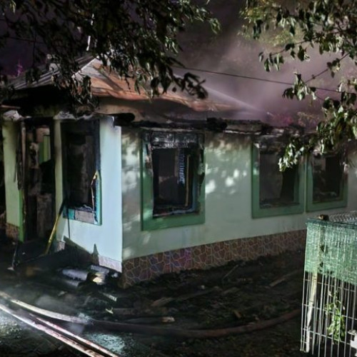 Incendiu devastator într-o casă din Movileni