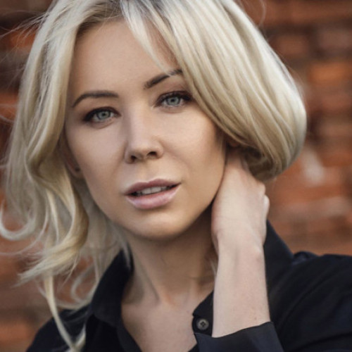 Jurnalista interogată de poliție după o întrebare incomodă adresată unei oficiale din Rusia