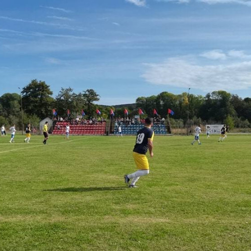 Liga 4 Dâmbovița: Rezultate surprinzătoare în etapa a 7-a