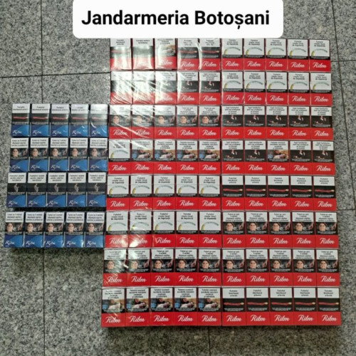 Femeie din Botoșani prinsă cu 200 de pachete de țigări de contrabandă