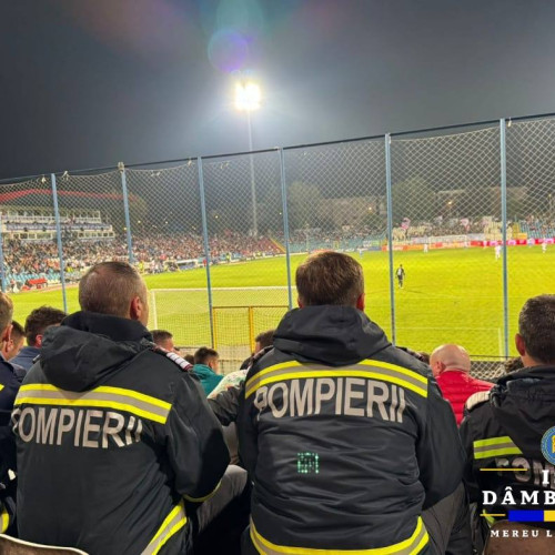 Pompierii din toată țara, oaspeți de onoare la meciul Otelul Galați - Universitatea Craiova