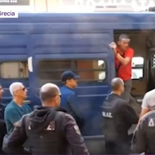 Suporteri FCSB condamnați la 18 luni de închisoare în Grecia