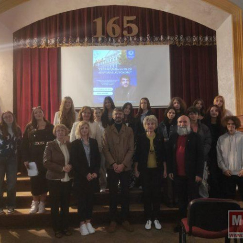 Aula Magna a Colegiului Național „A.T. Laurian” a sărbătorit Ziua Educației