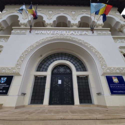 Festivitatea de deschidere a noului an universitar în Focșani