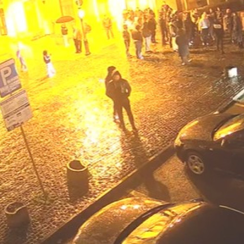 Scandal în Centrul Istoric al Botoșaniului: o tânără de 19 ani agresată de soacră