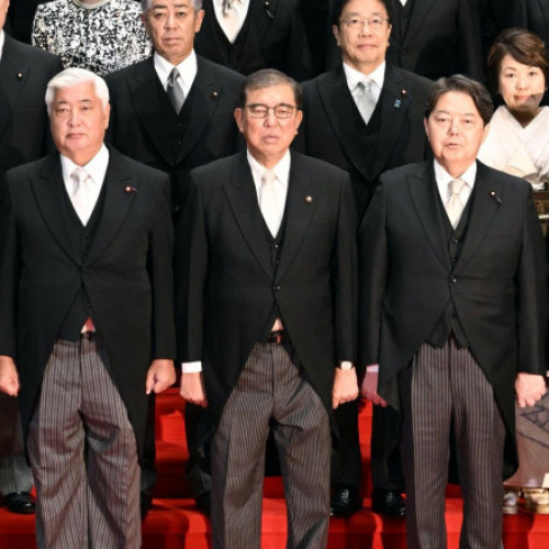 Guvernul nipon admite că a retușat o fotografie oficială