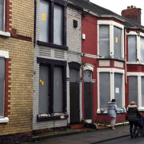 Regenerarea urbană cu case de 1 dolar: câștigători și pierzători