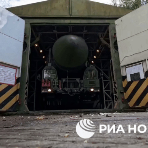 Rusia își amplasează lansatoarele nucleare mobile pe rutele de patrulare