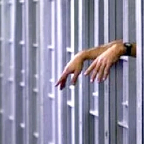 Detinut sancționat pentru deținerea ilegală de țigări în penitenciarul Deva