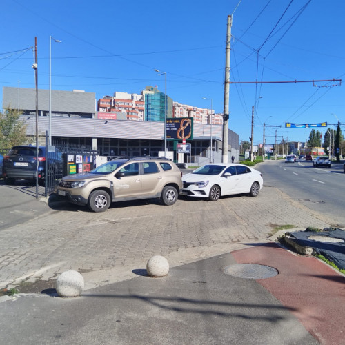 Crește prezența poliției pe strada Brailei pentru a combate parcările ilegale și viteza excesivă