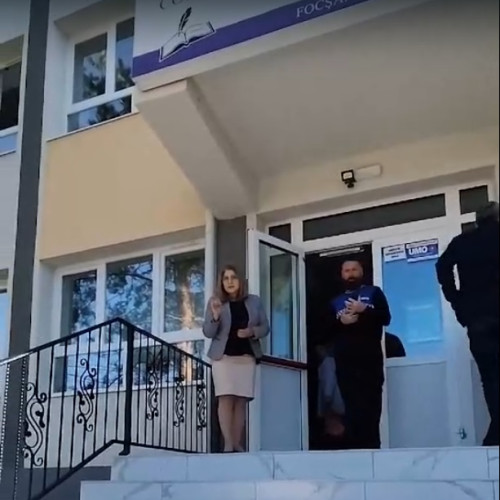 Scandal la Colegiul Național Pedagogic „Spiru Haret” Focșani privind mobilierul școlar