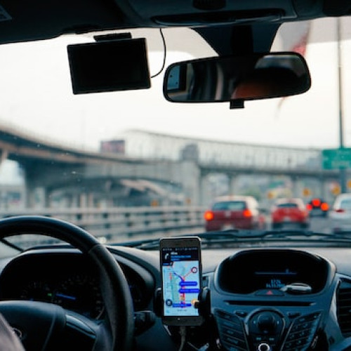 Plenul Camerei Deputaților adoptă o lege pentru plata rovinietei