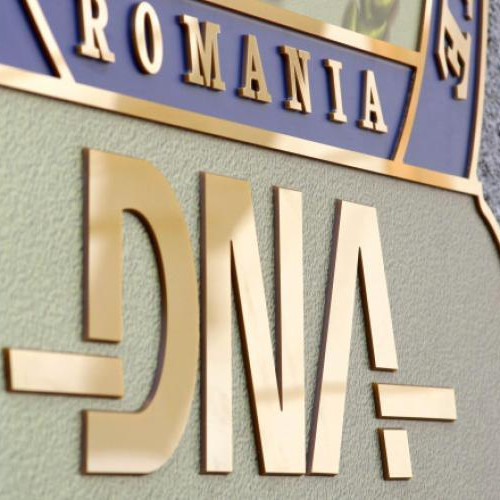 Procurori DNA au efectuat percheziții în 12 județe, inclusiv Cluj
