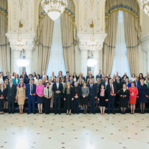 De ziua educației, președintele României a acordat distincții pentru unități de învățământ