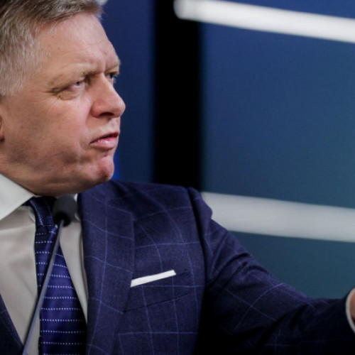 Robert Fico, prim-ministrul Slovaciei, atacă mass-media și propune restricții