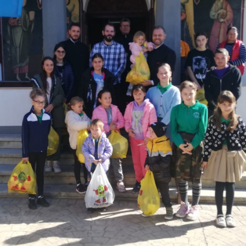 Ajutor pentru copii din familiile afectate de calamități în Arhiepiscopia Dunării de Jos