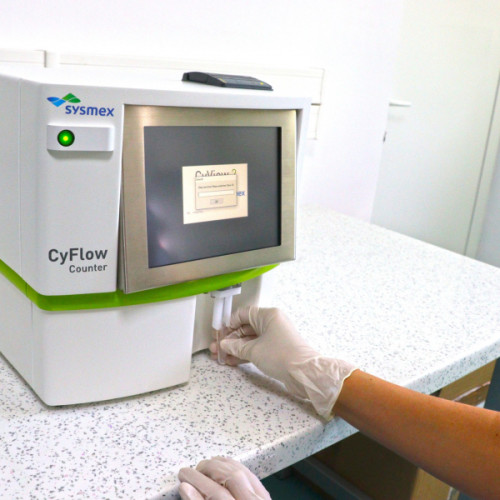 Spitalul de Boli Infecțioase „Sf. Cuvioasa Parascheva” din Galați beneficiază de un nou echipament pentru analizele pacienților seropozitivi