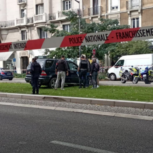 Atac armat asupra unei furgonete blindate în centrul orașului Grenoble