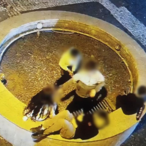 Incident în Centrul Istoric: Copii surprinși pe fântâna arteziană