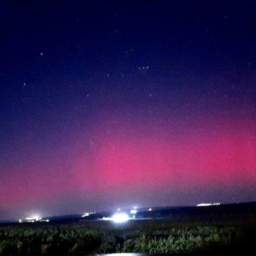 Aurora boreală vizibilă în Botoșani din cauza unei furtuni geomagnetice puternice