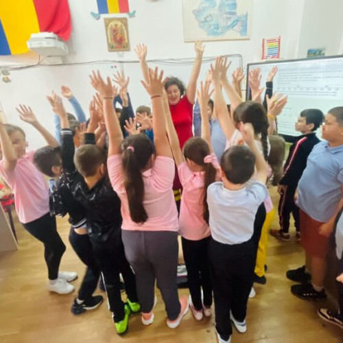 Elevii de la Școala Gimnazială nr. 1 "Sfântul Gheorghe" învață prim ajutor