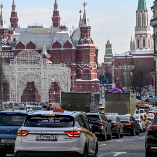 Chery începe asamblarea de autoturisme în Rusia, preluând fabrici lăsate libere de constructorii occidentali