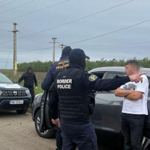 Polițiștii de frontieră din Rădăuți Prut rețin doi cetățeni indieni care încercau să treacă ilegal granița