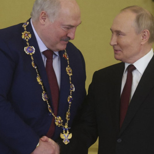 „Occidentul ne-ar fi bombardat deja” dacă nu era Putin. Lukașenko spune că doctrina nucleară a Rusiei trebuia schimbată mai repede