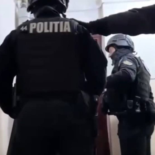 Peste 130 de percheziții desfășurate de polițiști și procurori DIICOT