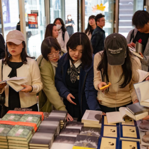 Vânzările cărților lui Han Kang au explodat după premiul Nobel