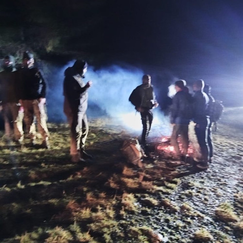 Cetățeni ucraineni salvați de pe munte în urma condițiilor meteorologice extreme