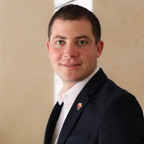 Gabriel Nita, managerul Filarmonicii Pitești, nominalizat la "Premiile de Excelență" ale ziarului Argeșul