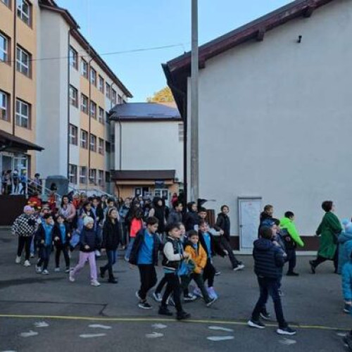 ISU Vrancea desfășoară un exercitiu complex de cooperare în gestionarea situațiilor de urgență