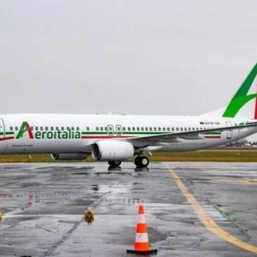 Aeroitalia suspendă temporar zborurile din România