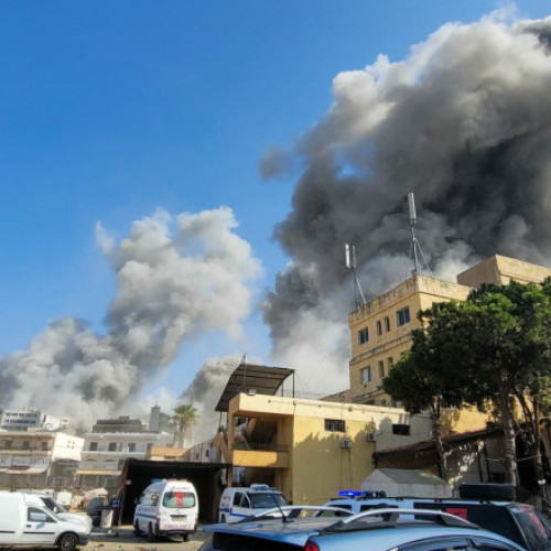 Atac aerian israelian distruge sediul unei primării din sudul Libanului, provocând 16 morți