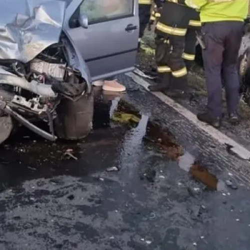 Patru persoane rănite în urma unui accident pe DN 11, lângă Lunca Calnicului
