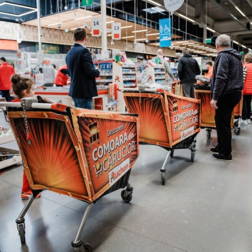 Auchan sărbătorește 18 ani în România cu o nouă ediție a conceptului de cumpărături surpriză