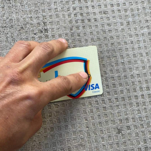 Bărbat din Alba, trimis în judecată pentru furt de card bancar și fraudă