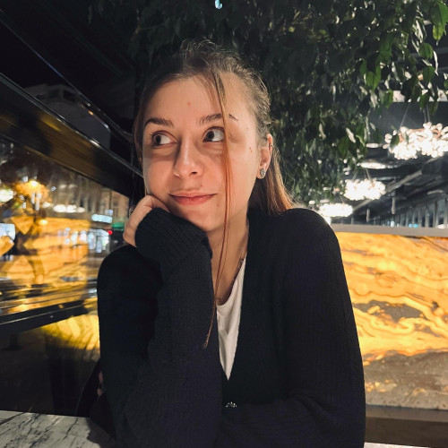 O studentă din Botoșani își dezvoltă o afacere cu lumânări handmade