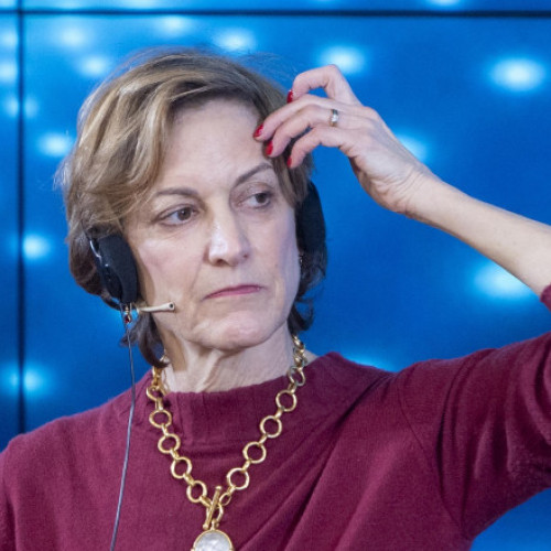 Anne Applebaum: Europa trebuie să-și dezvolte independența față de Statele Unite