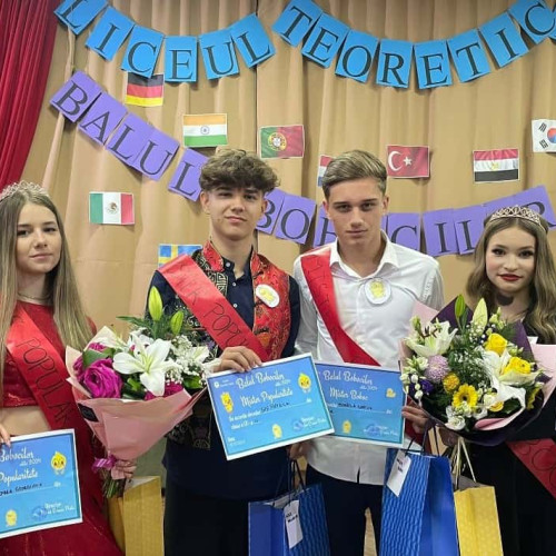 Balul bobocilor 2024 la Liceul Teoretic Teius, un eveniment de neuitat