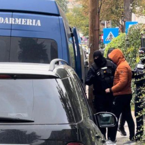 Doi bărbați din Botoșani arestați preventiv în dosar de contrabandă cu țigări