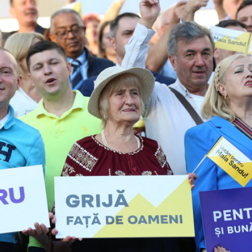 Cetățenii Republicii Moldova se pregătesc pentru alegeri și referendum pe 20 octombrie
